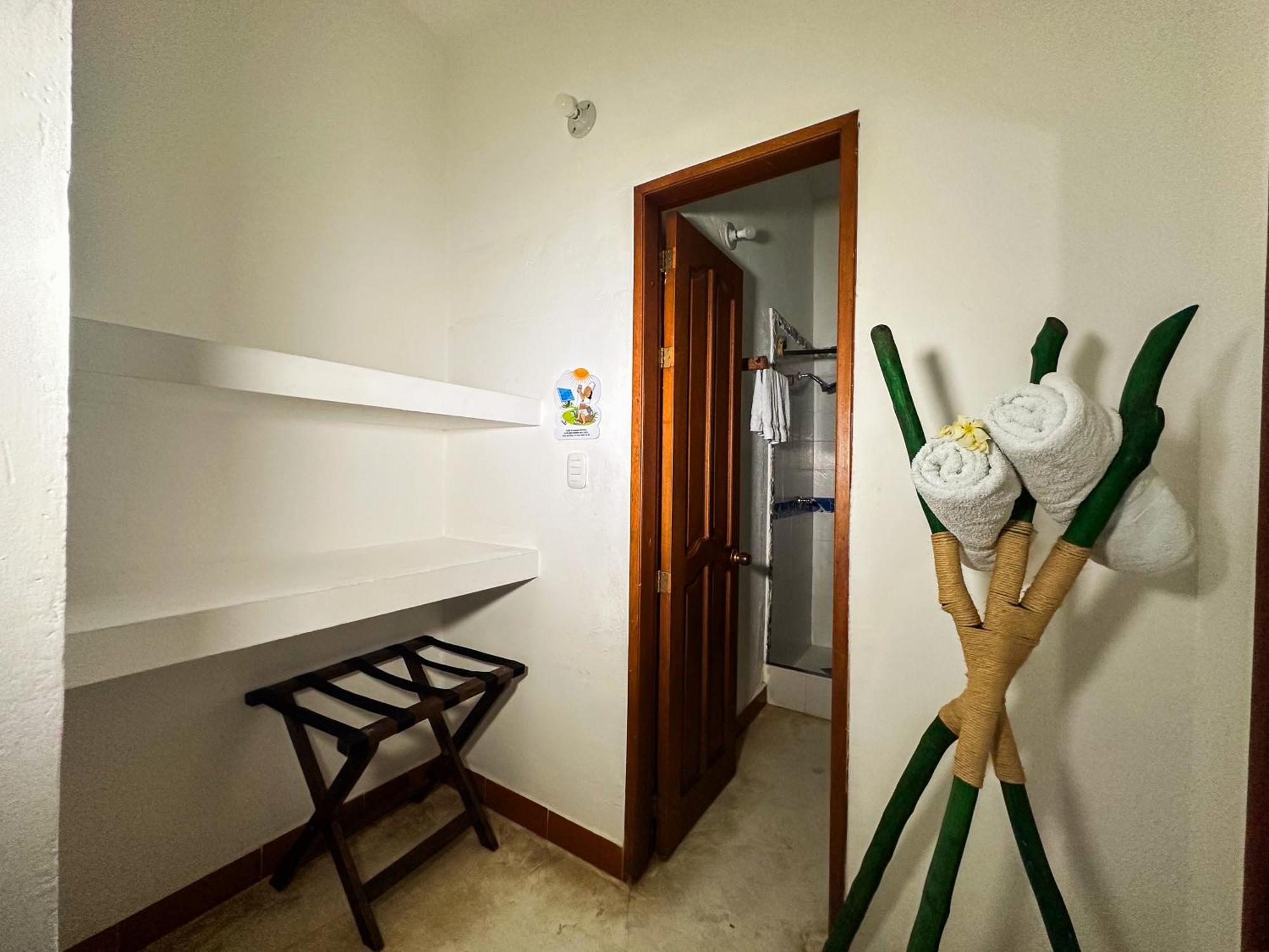 Hotel La Jorará Palomino Habitación foto